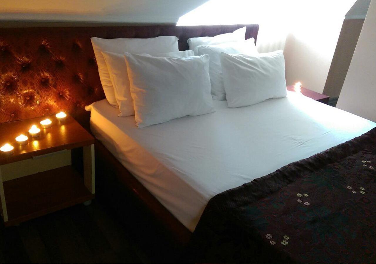 Emperum Nelson Hotel Chisinau Luaran gambar